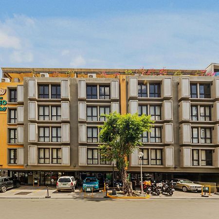 Ceo Flats Hotel Makati City Екстериор снимка