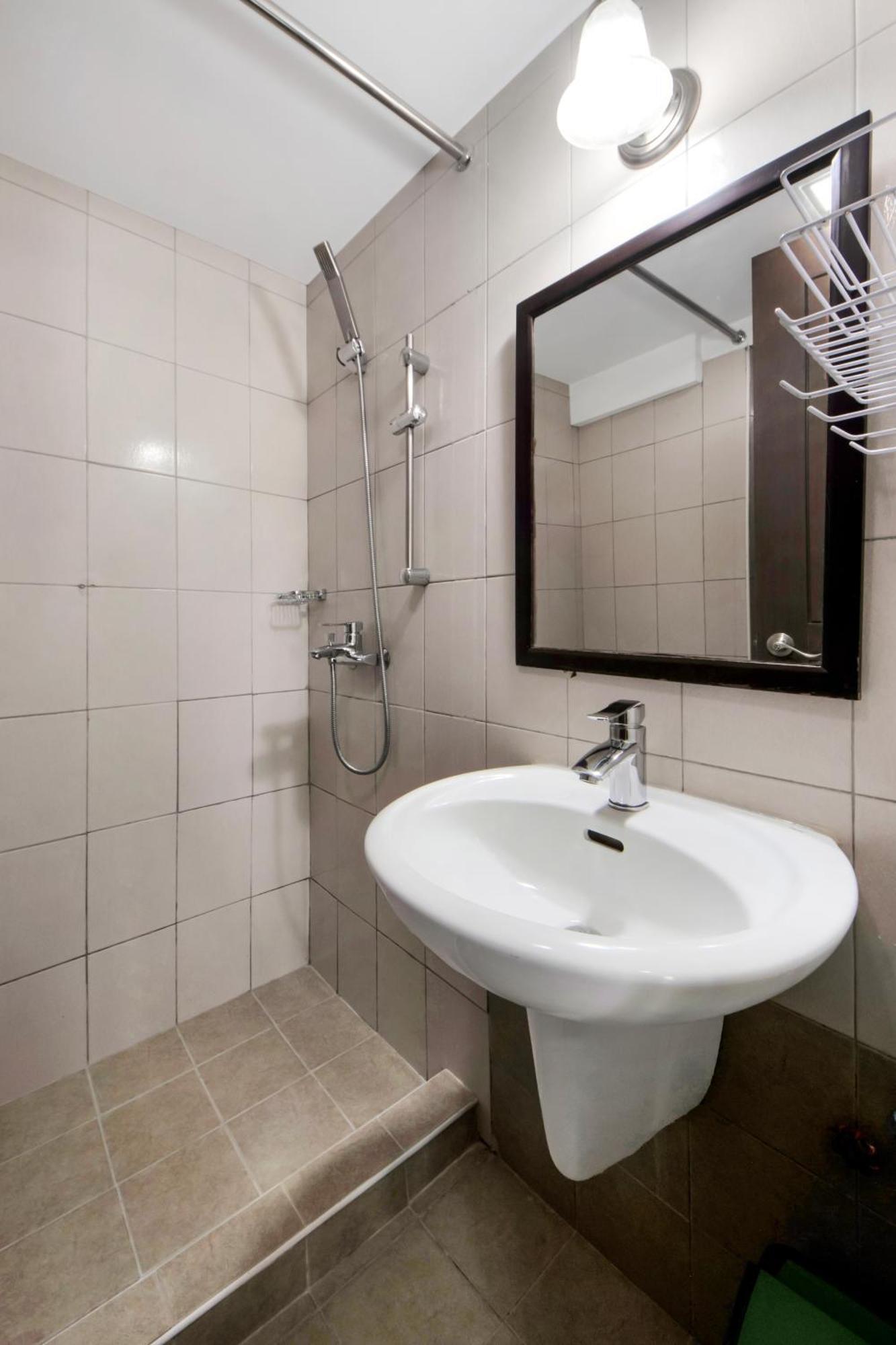 Ceo Flats Hotel Makati City Екстериор снимка